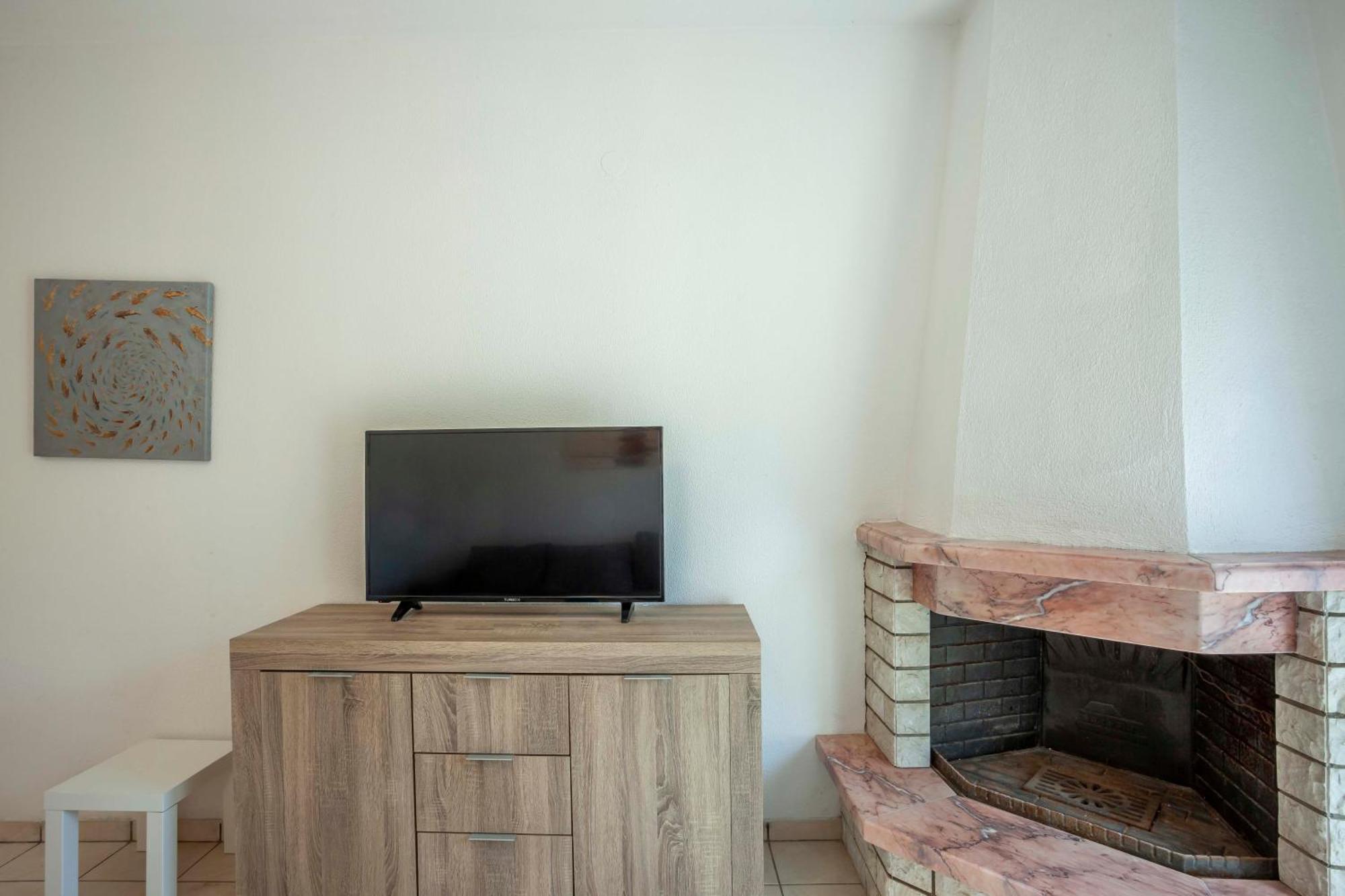 Aris Luxury Apartments 페프코초리 외부 사진